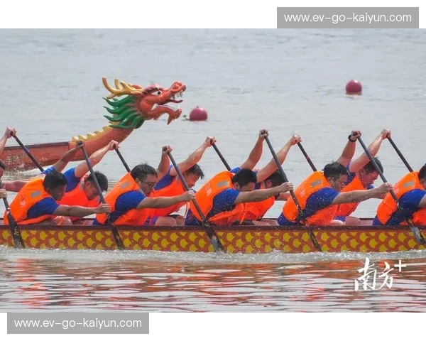 比分龙舟:划出城市的节奏与荣耀